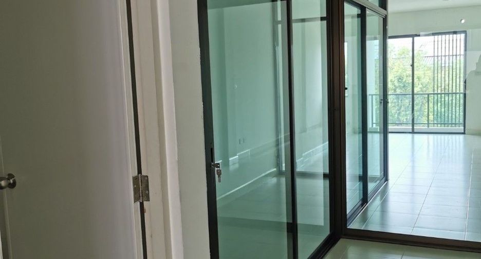 For sale 1 Beds retail Space in Sai Mai, Bangkok