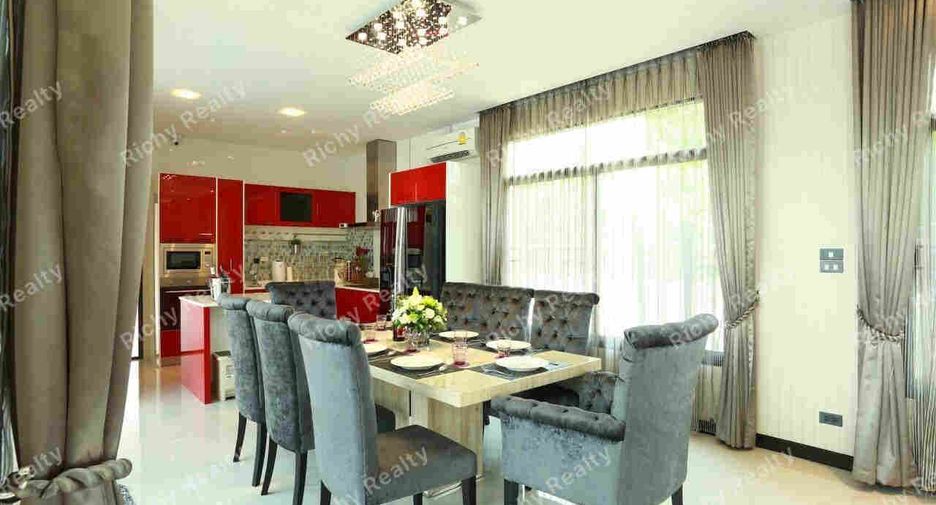 À vendre 4 chambres villa à San Sai, Chiang Mai