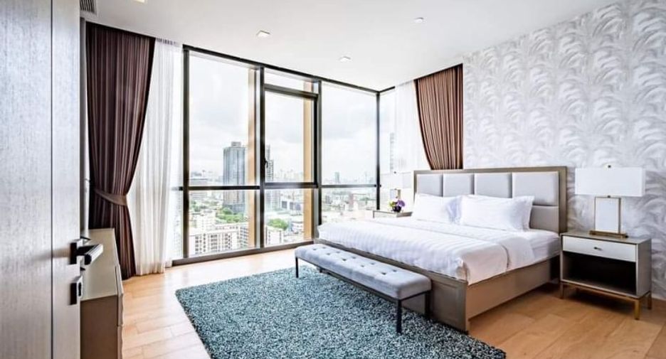 For rent 2 bedrooms condo in Watthana, Bangkok