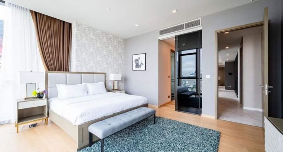 For rent 2 bedrooms condo in Watthana, Bangkok