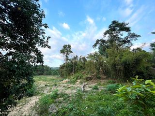 Terreno en venta en Takua Pa, Phang Nga