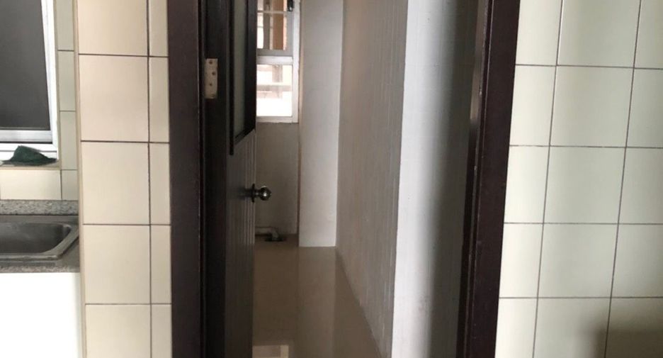 For sale 3 bedrooms condo in Pathum Wan, Bangkok