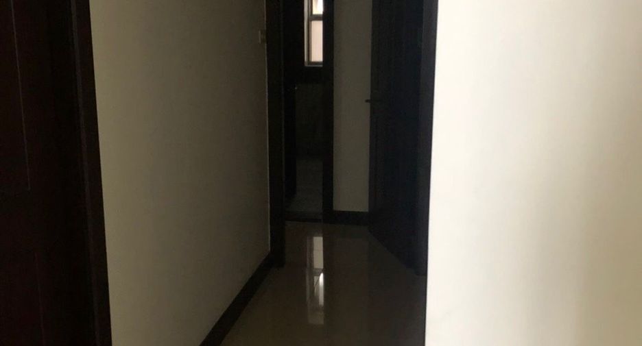 For sale 3 bedrooms condo in Pathum Wan, Bangkok