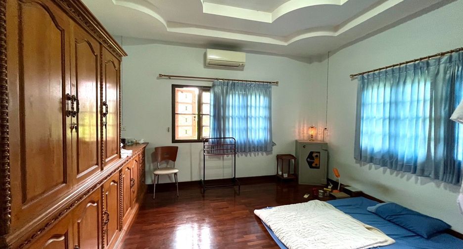 For sale 5 bedrooms house in Thai Mueang, Phang Nga