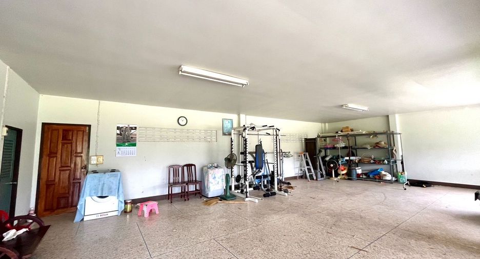 For sale 5 bedrooms house in Thai Mueang, Phang Nga