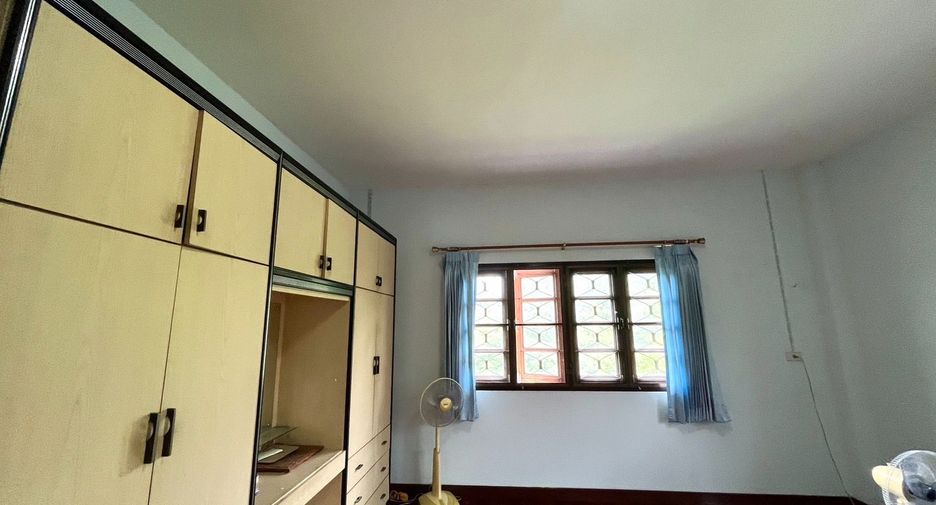 For sale 5 bedrooms house in Thai Mueang, Phang Nga