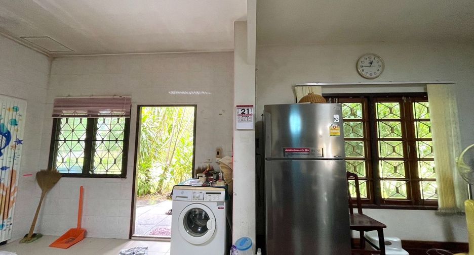 For sale 5 bedrooms house in Thai Mueang, Phang Nga