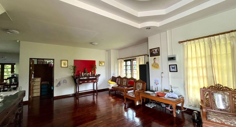 For sale 5 bedrooms house in Thai Mueang, Phang Nga