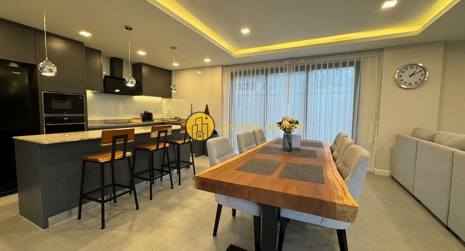 À vendre 4 chambres villa à Bang Lamung, Chonburi