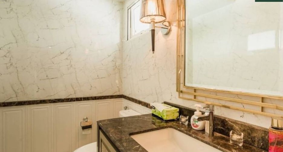 Haus zur Miete mit 3 Zimmer in Bang Phli, Samut Prakan