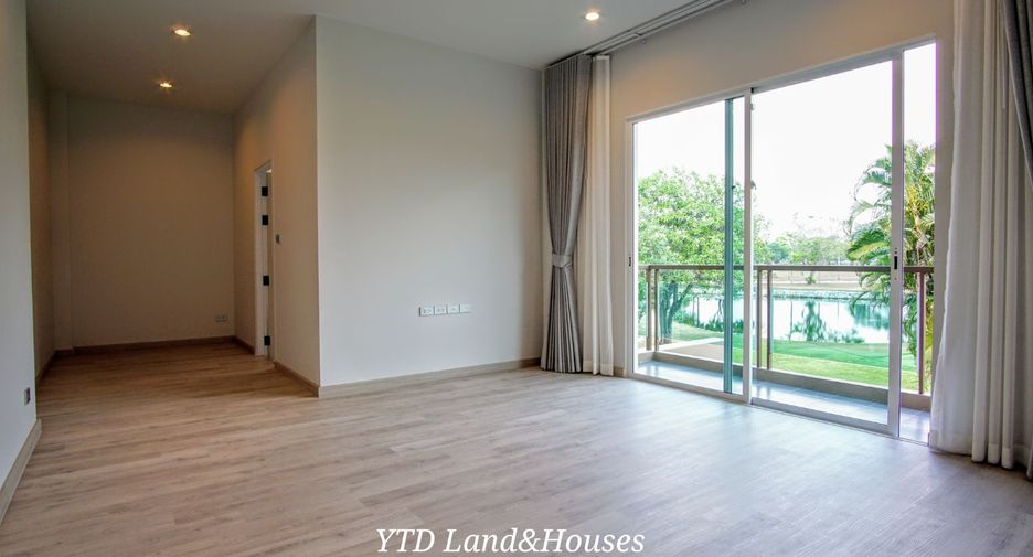 For sale 4 bed house in Si Racha, Chonburi