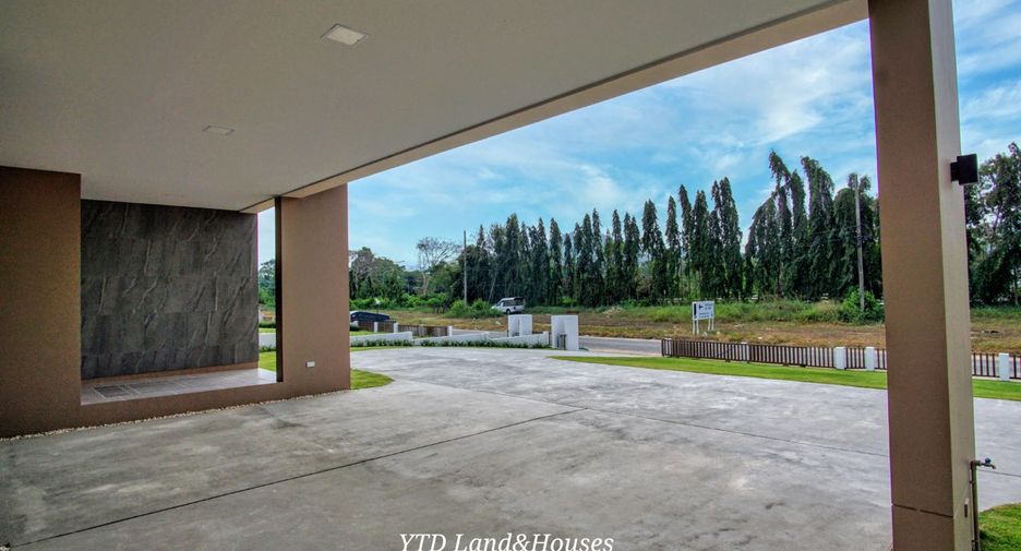 For sale 4 bed house in Si Racha, Chonburi