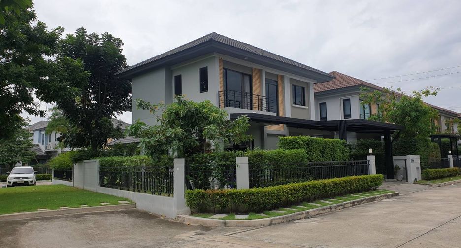 Haus zum Kauf mit 4 Zimmer in Bang Khen, Bangkok