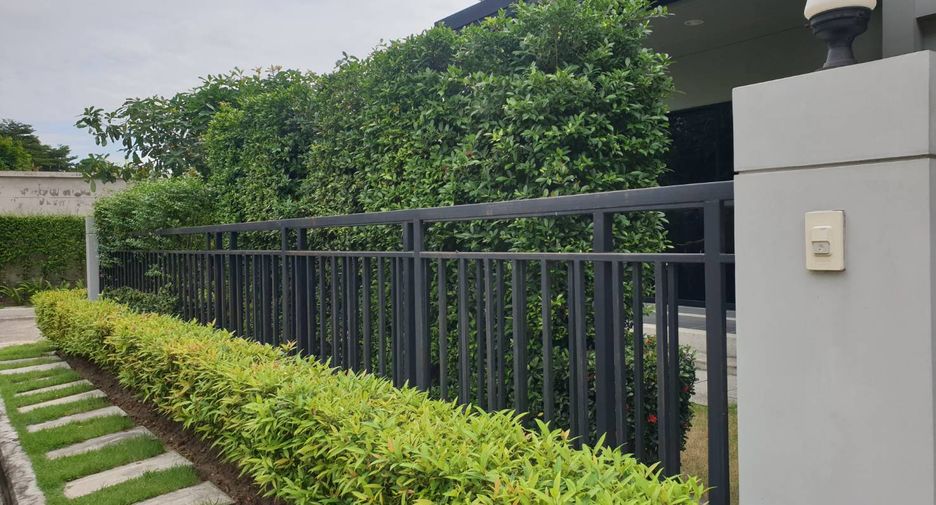 Haus zum Kauf mit 4 Zimmer in Bang Khen, Bangkok