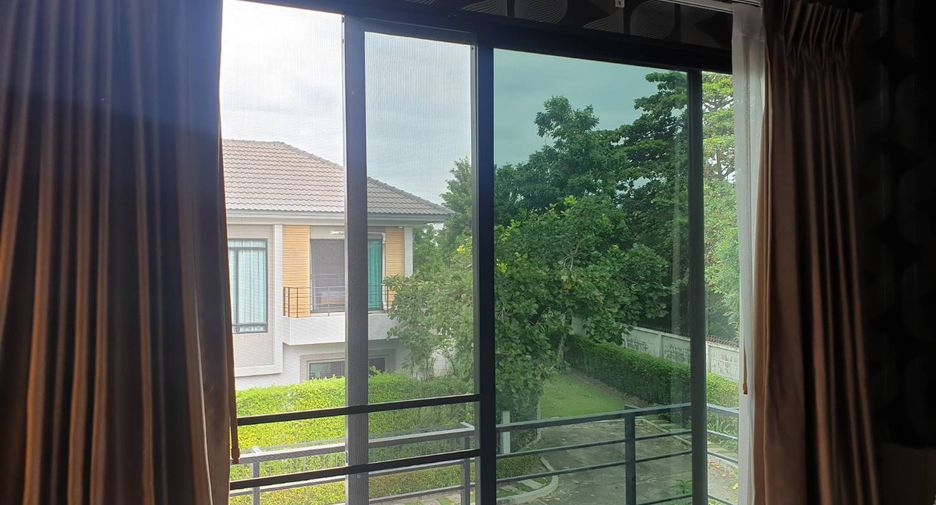 Haus zum Kauf mit 4 Zimmer in Bang Khen, Bangkok