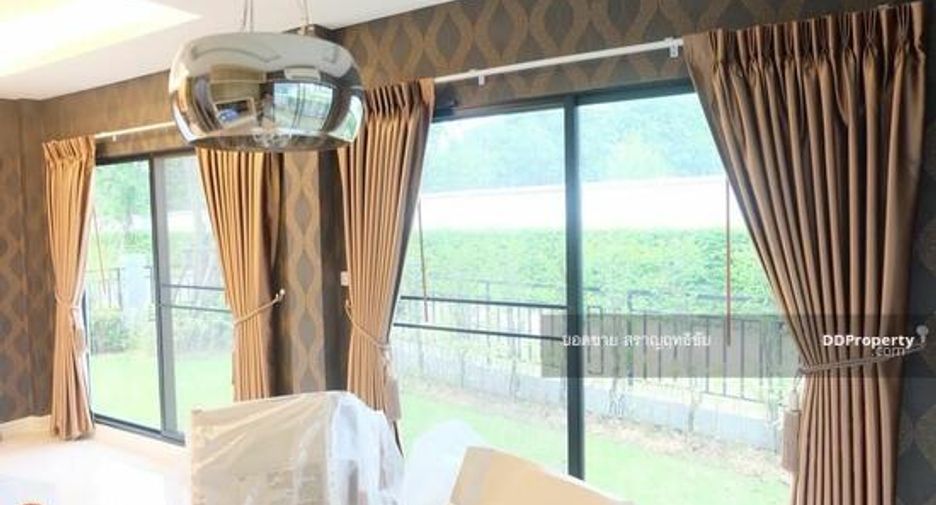 Haus zum Kauf mit 4 Zimmer in Bang Khen, Bangkok