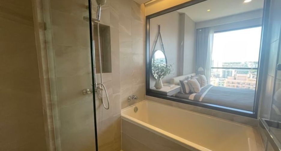 For sale 1 bed condo in Si Racha, Chonburi