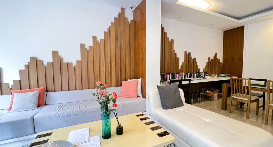 For sale 2 bed condo in Mueang Krabi, Krabi