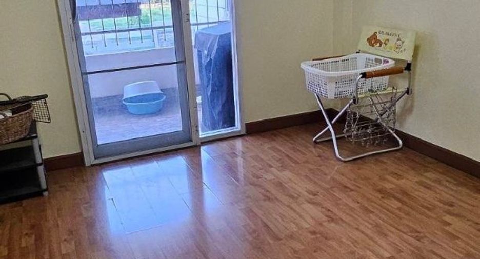 For sale 3 Beds townhouse in Lam Luk Ka, Pathum Thani