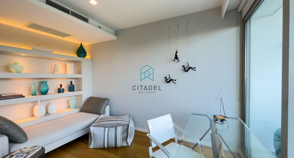 For rent 2 bedrooms condo in Sathon, Bangkok