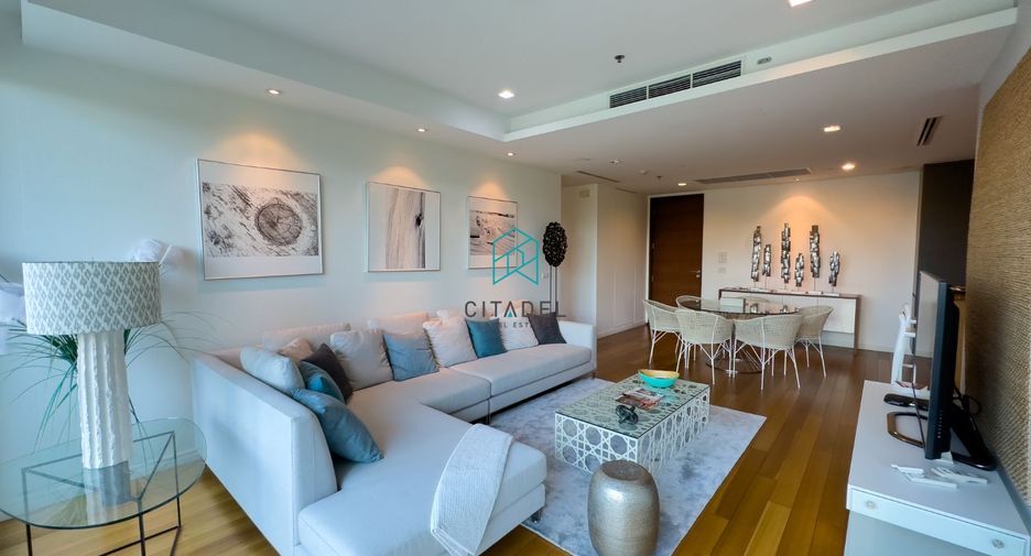 For rent 2 bedrooms condo in Sathon, Bangkok