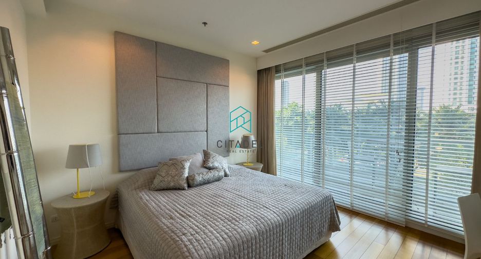 For rent 2 bedrooms condo in Sathon, Bangkok