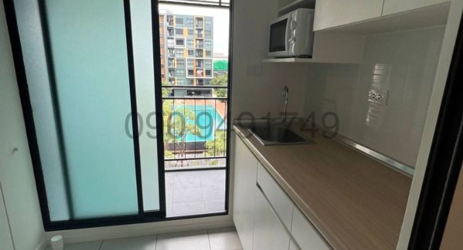 For rent 2 bedrooms condo in Lat Krabang, Bangkok