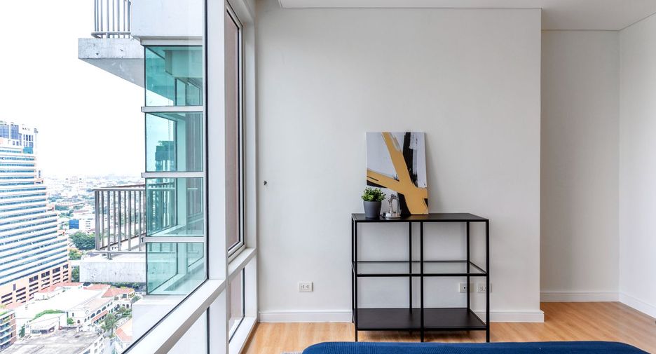 For rent 2 bedrooms house in Khlong Toei, Bangkok