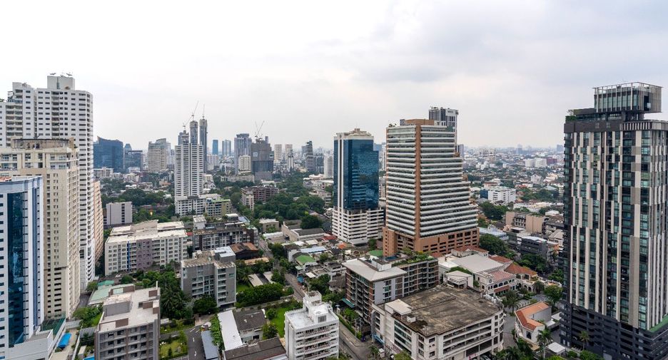 For rent 2 bedrooms house in Khlong Toei, Bangkok