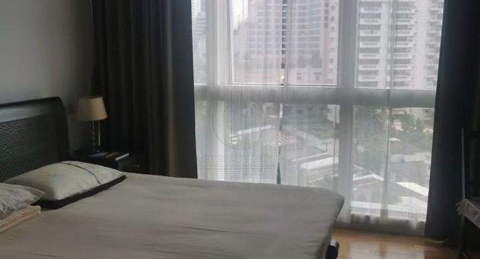 For sale 1 bed condo in Khlong Toei, Bangkok
