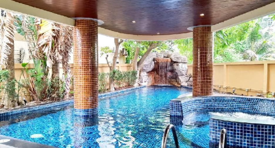For sale 77 bed hotel in Bang Lamung, Chonburi