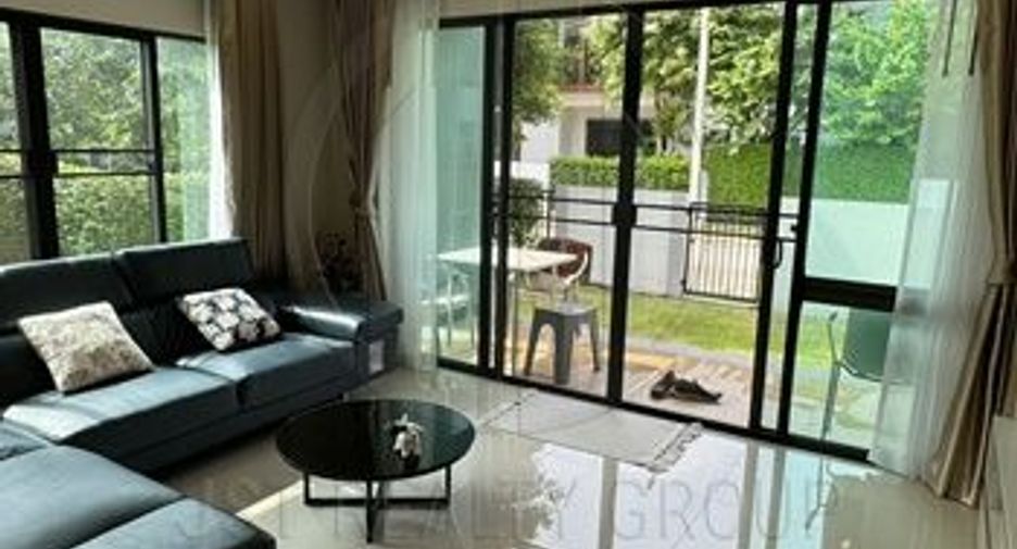 Casa en alquiler de 4 habitaciones en Prawet, Bangkok