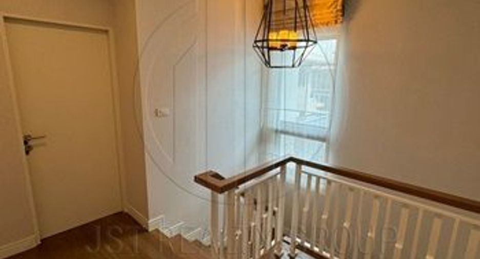Casa en alquiler de 4 habitaciones en Prawet, Bangkok