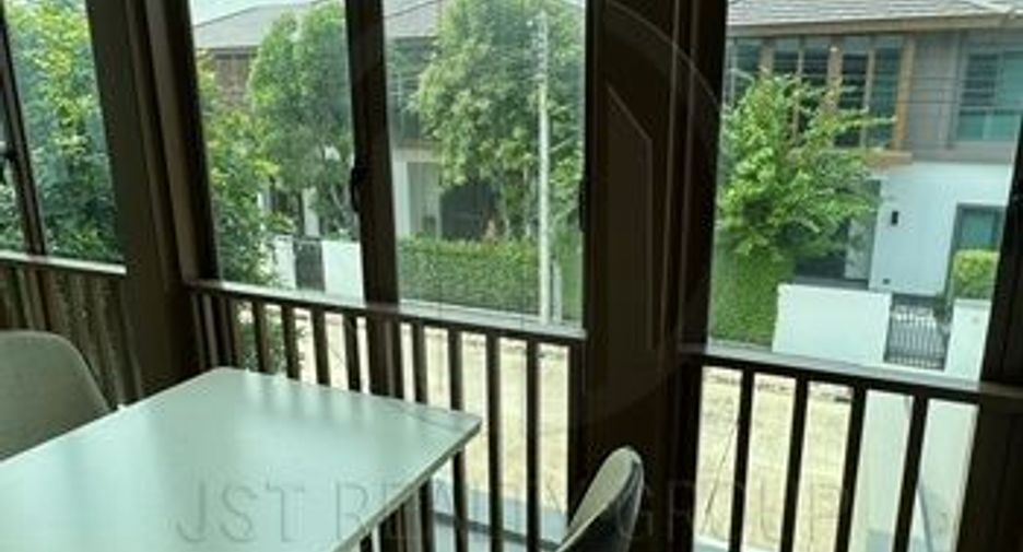 Casa en alquiler de 4 habitaciones en Prawet, Bangkok