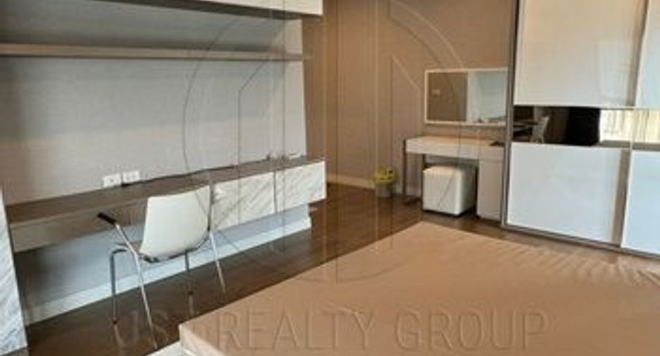 Casa en alquiler de 4 habitaciones en Prawet, Bangkok