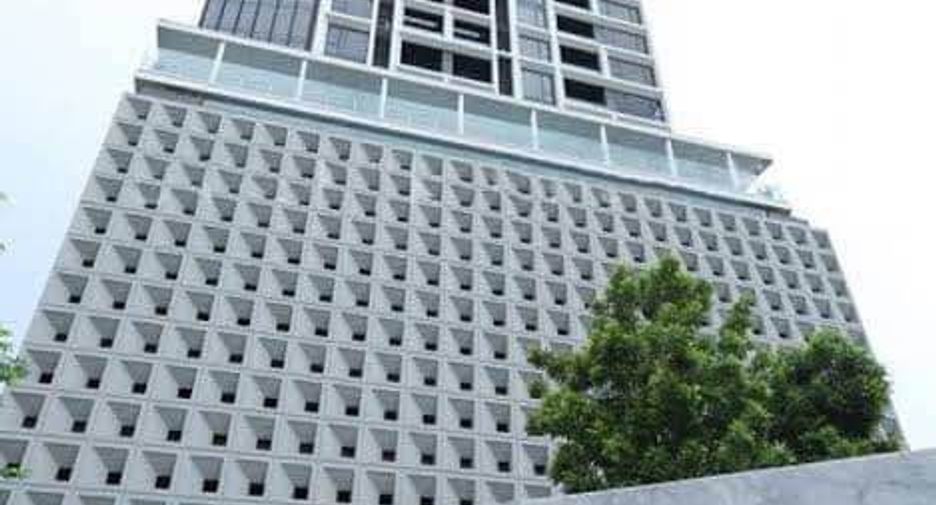 For rent and for sale 1 bed condo in Khlong Toei, Bangkok