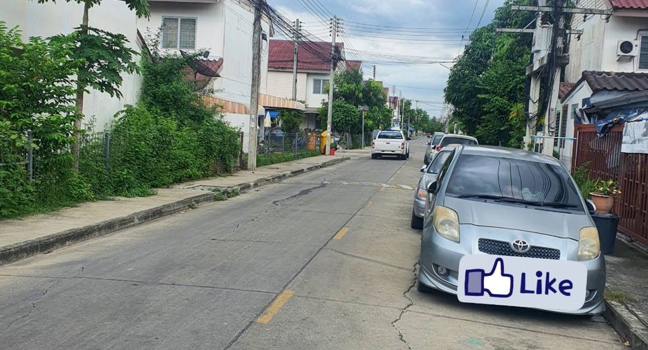 For sale 2 bedrooms townhouse in Thanyaburi, Pathum Thani