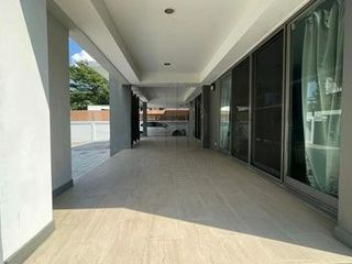 For sale 5 Beds house in Suan Luang, Bangkok