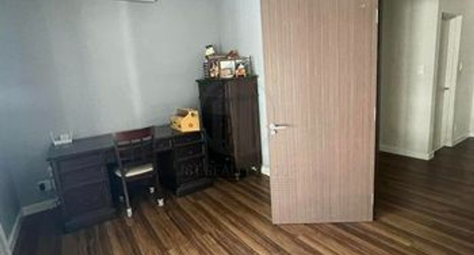 For sale 5 bedrooms house in Suan Luang, Bangkok