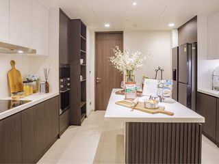 For rent 3 bedrooms condo in Watthana, Bangkok