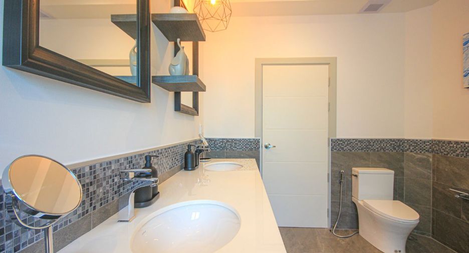 À vendre 3 chambres villa à Hua Hin, Prachuap Khiri Khan