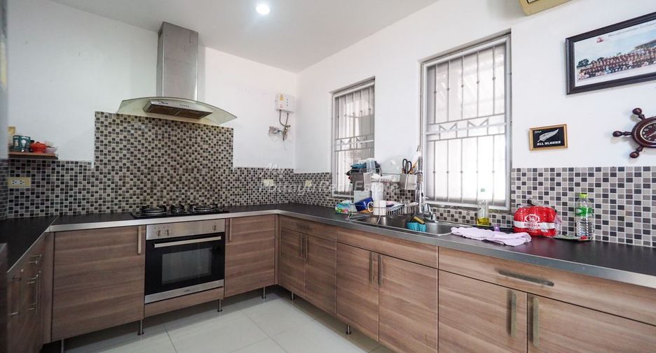 For sale 2 bedrooms house in Bang Lamung, Chonburi