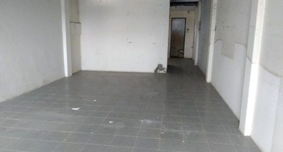 Local comercial en venta de 3 habitaciones en Hat Yai, Songkhla