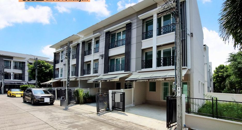 À vendre 3 chambres maison de ville à Suan Luang, Bangkok