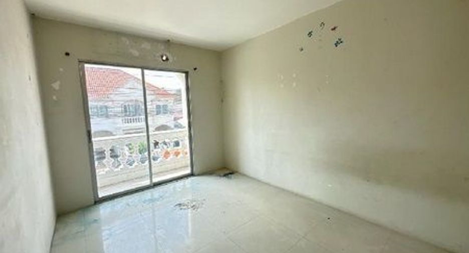 Reihenhaus zum Kauf mit 4 Zimmer in Bang Phli, Samut Prakan