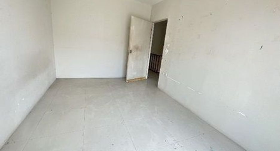 Reihenhaus zum Kauf mit 4 Zimmer in Bang Phli, Samut Prakan
