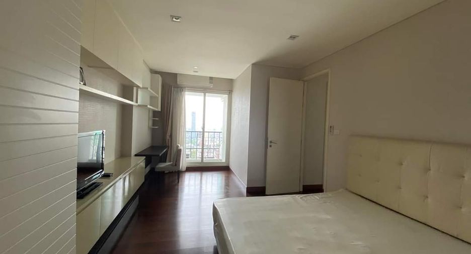 ให้เช่า 4 ห้องนอน คอนโด ใน วัฒนา, กรุงเทพฯ