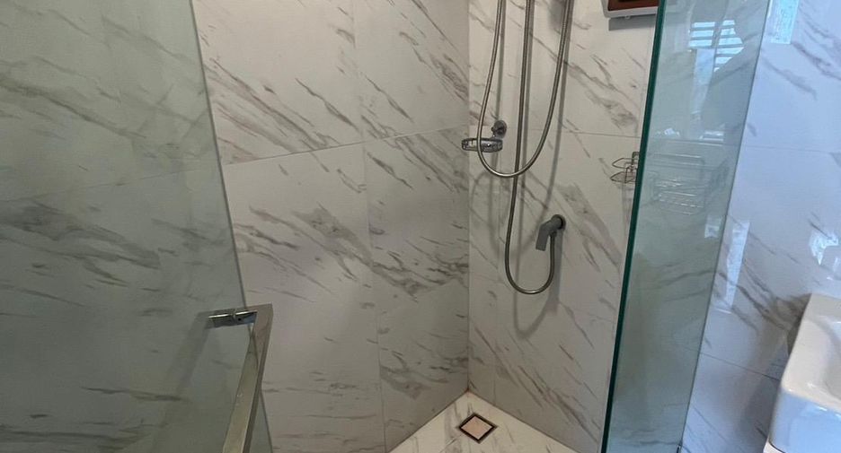 For rent and for sale 1 bed apartment in Bang Na, Bangkok