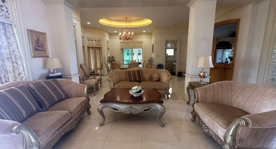 Haus zum Kauf mit 4 Zimmer in Cha Am, Phetchaburi