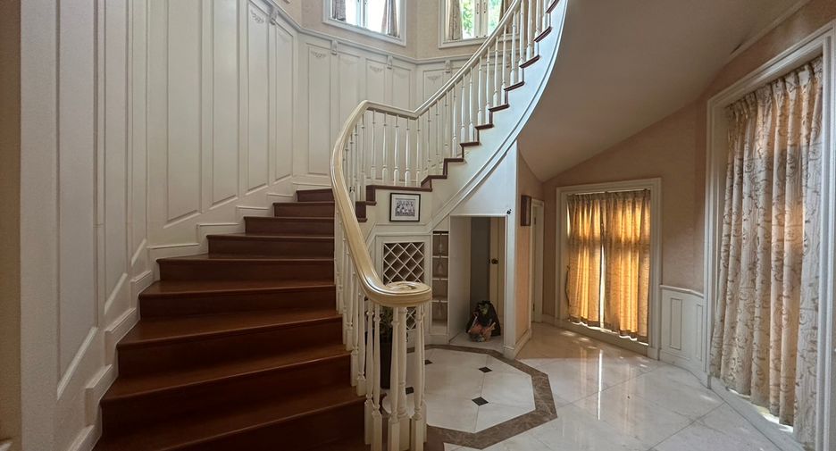 Haus zum Kauf mit 4 Zimmer in Cha Am, Phetchaburi